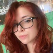 Laureanda in Giurisprudenza in possesso di Certificazione di Lingua Inglese livello C1 e referenziata, impartisce lezioni e aiuto nei compiti